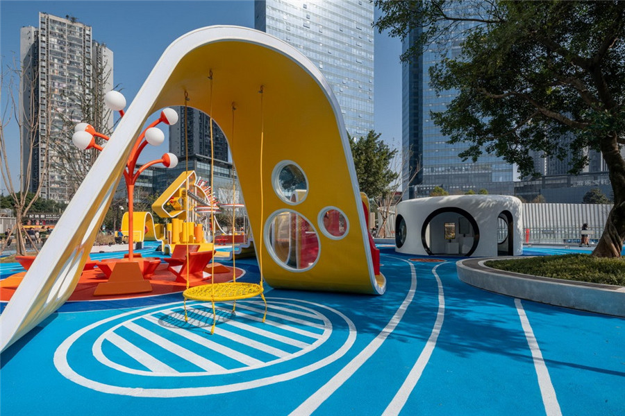 playground equipment manufacturer