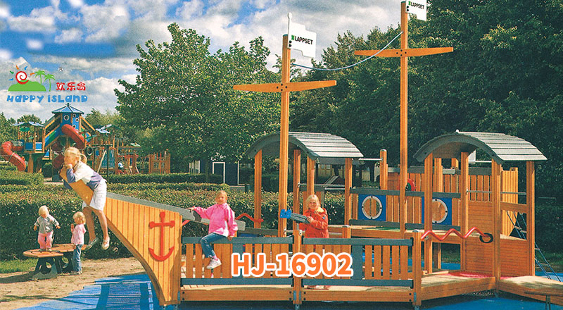  Wooden Ship Playhouse Theme Playground Equipment For Sale
